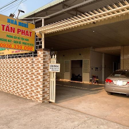 Nhà Nghỉ TáN PháT Hotel Ap Thanh Son Buitenkant foto