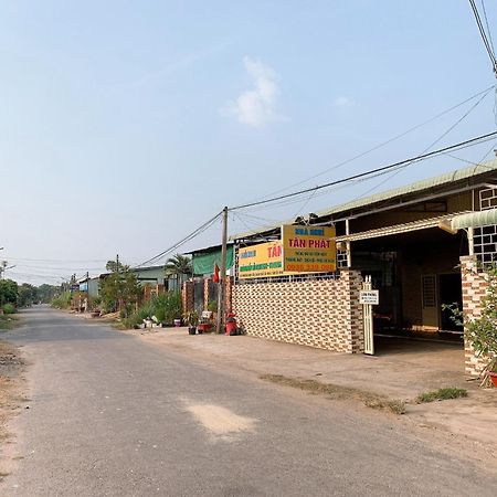 Nhà Nghỉ TáN PháT Hotel Ap Thanh Son Buitenkant foto