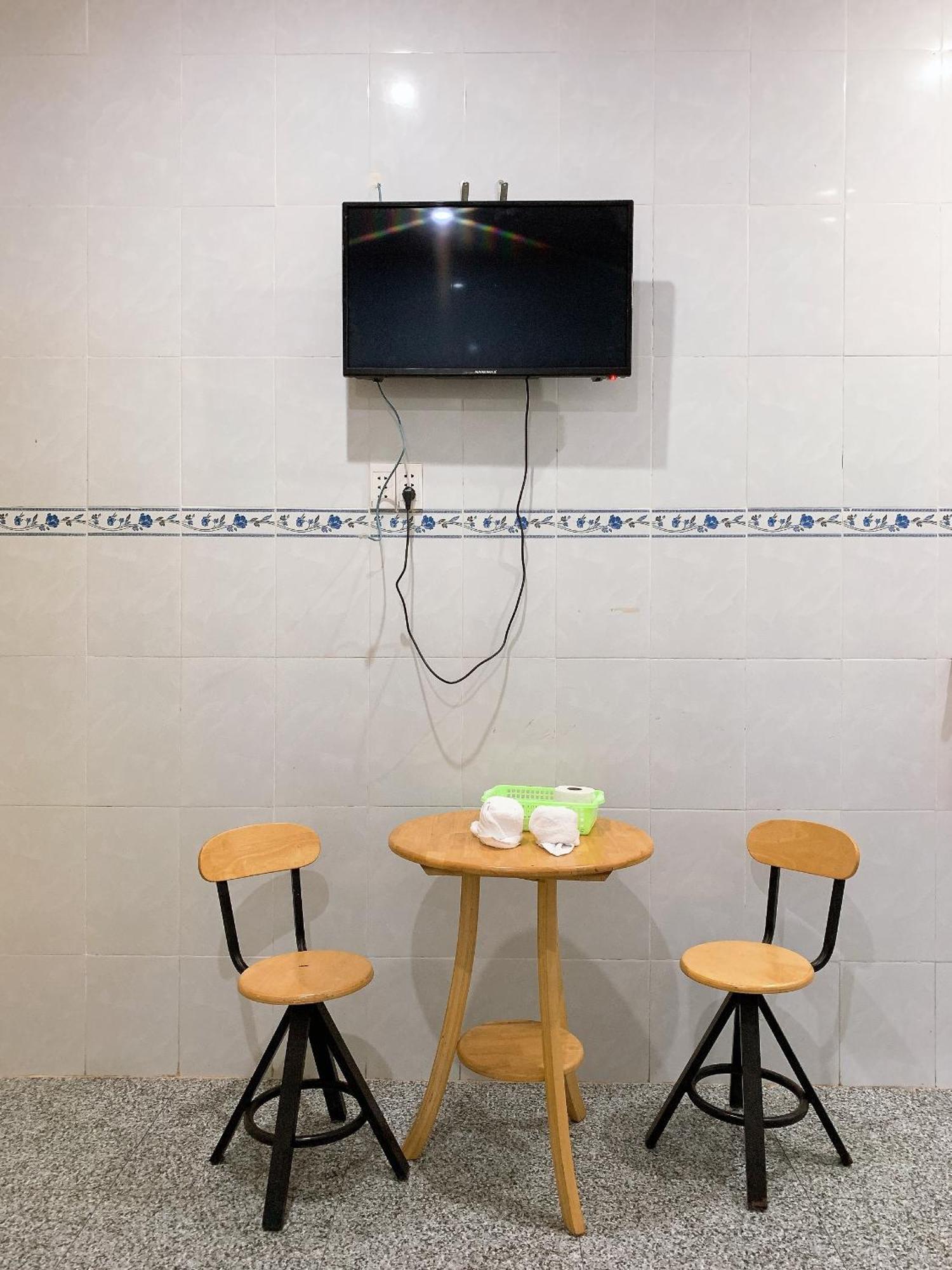 Nhà Nghỉ TáN PháT Hotel Ap Thanh Son Buitenkant foto